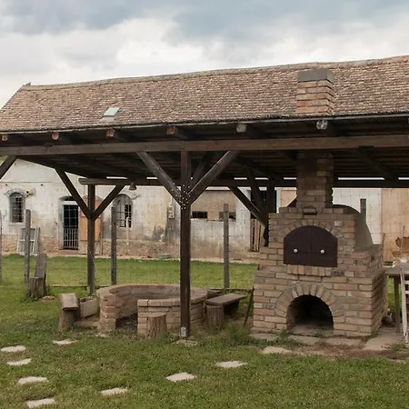 Hauszmann Vendeghaz Πανσιόν Palotabozsok